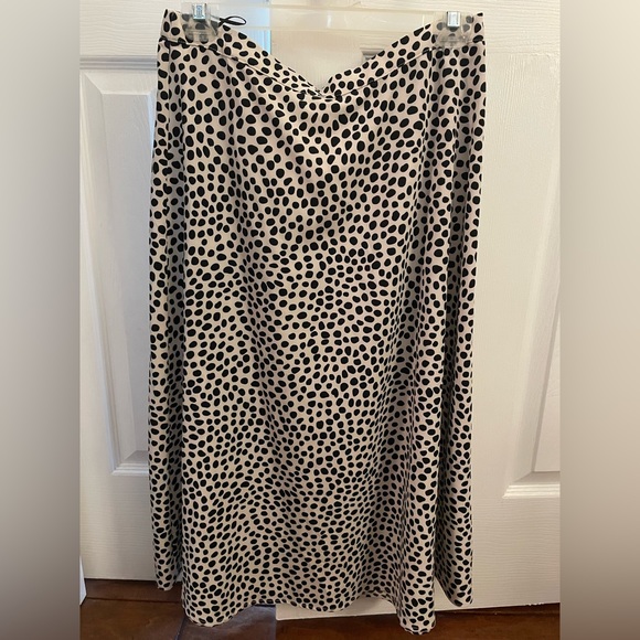 Cheetah Print Midi Skirt - Picture 2 of 5